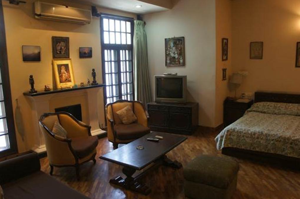 Sirohi House * New Delhi
