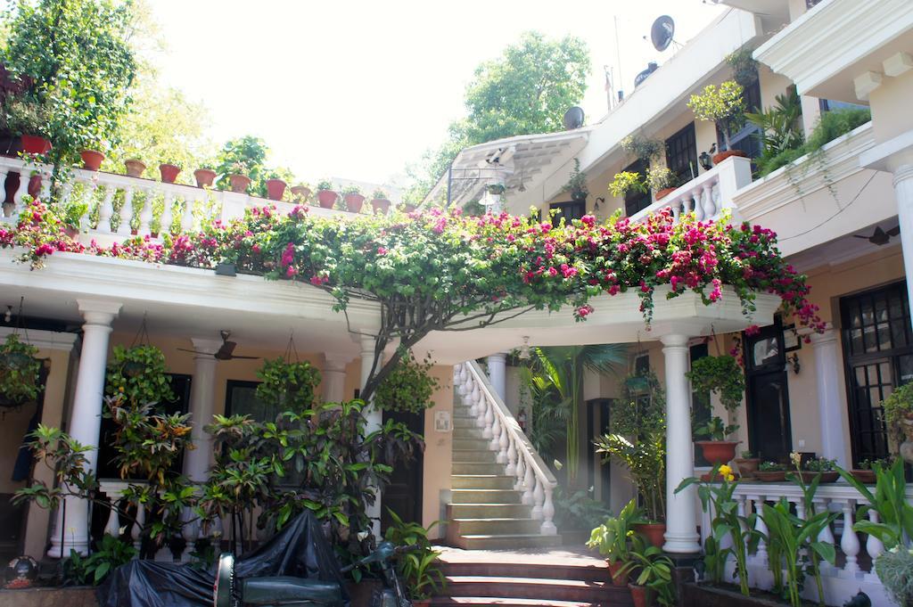 Sirohi House Bed & Breakfast *